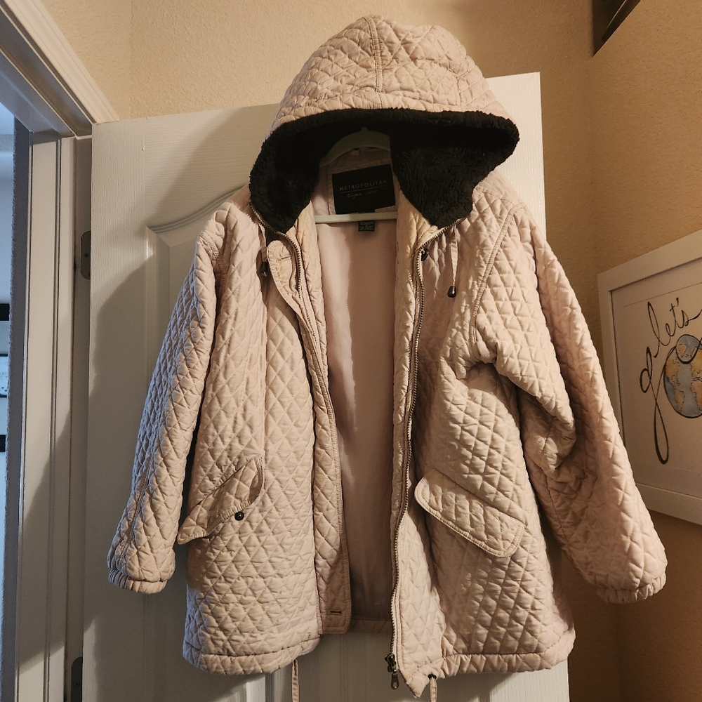 Metropolitan coat